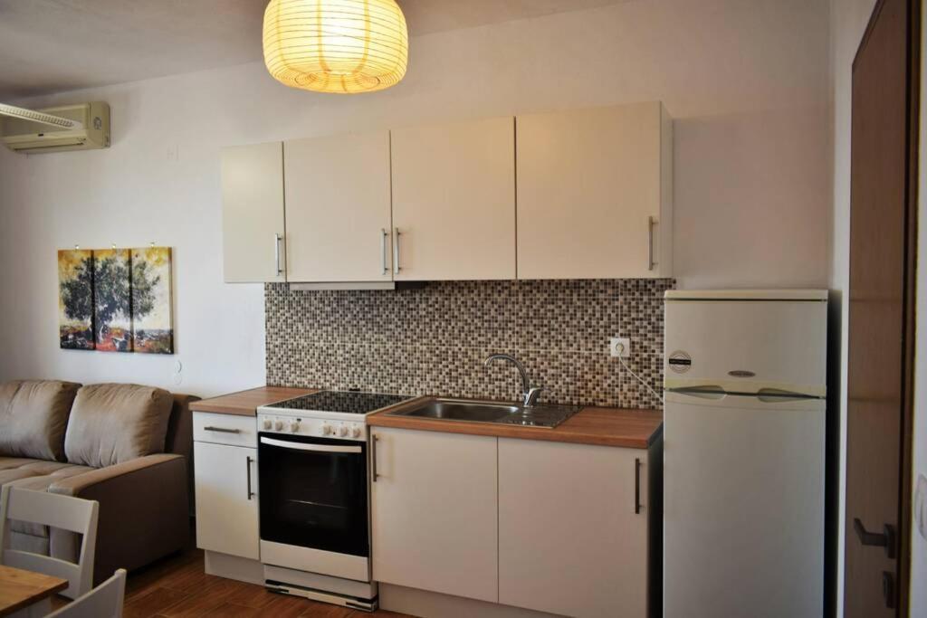 Meltemi Appartment Patitírion Exteriör bild